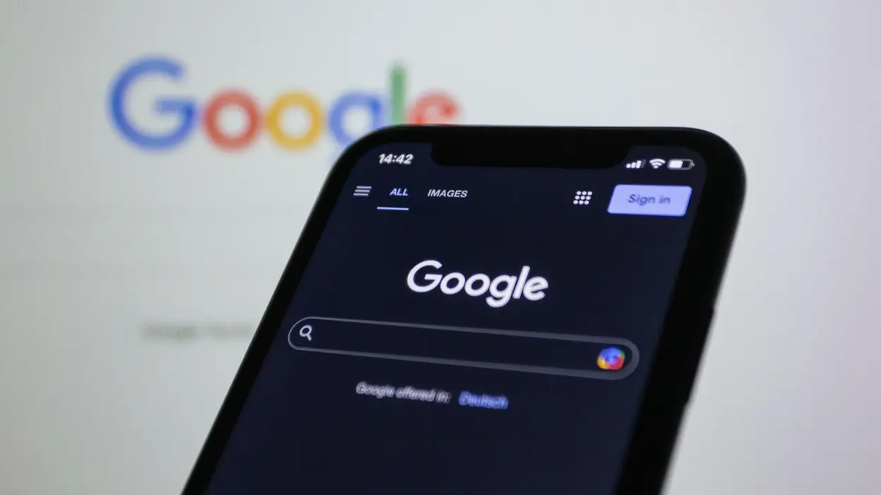 Mobile device on Google search page